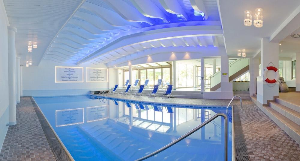 Strass - Sport & Spa Hotel Майерхофен Екстериор снимка