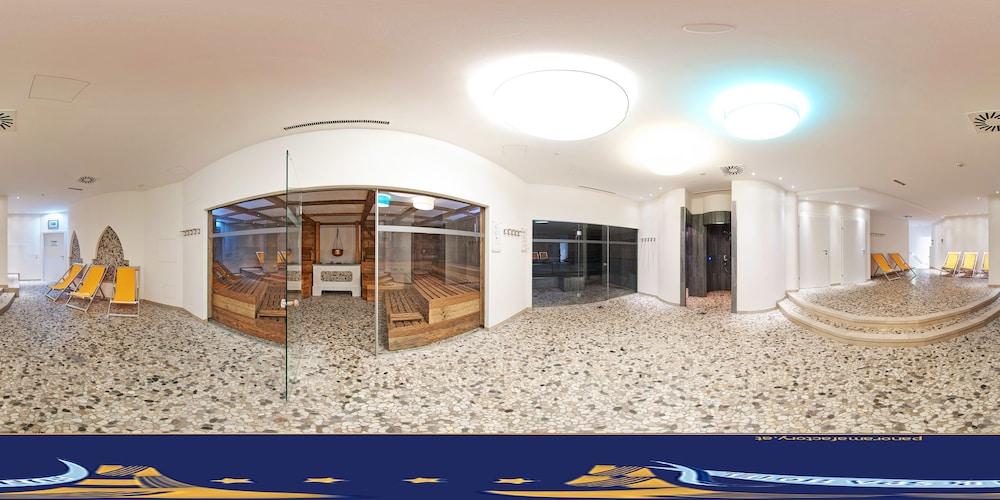Strass - Sport & Spa Hotel Майерхофен Екстериор снимка